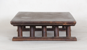 Zhazhen Wood Table Stand, detail
