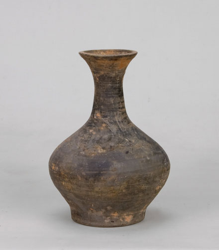 han dynasty pottery vase